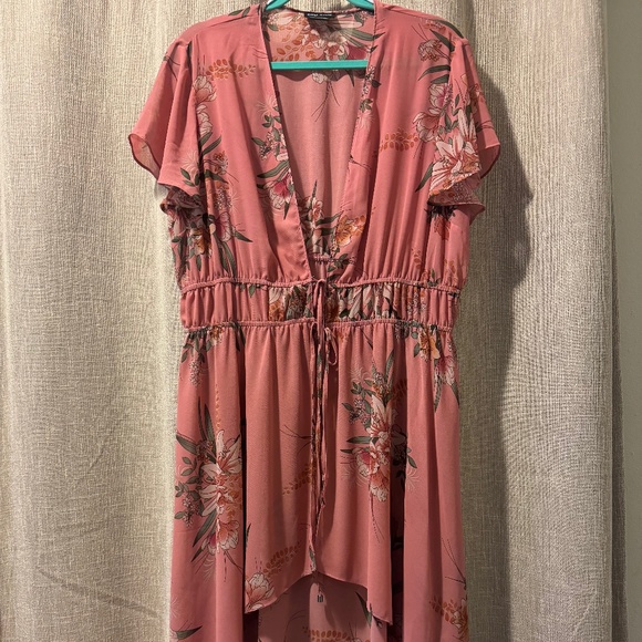 City Chic Tops - City Chic | Guava Floral Tie Front Hi lo Top | Size 16